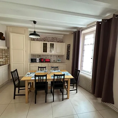 科尔马中心大使公寓 公寓 *