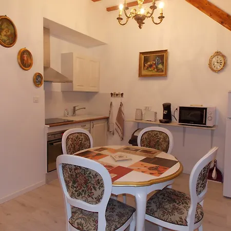 L'ambassadeur - Centre Lägenhet