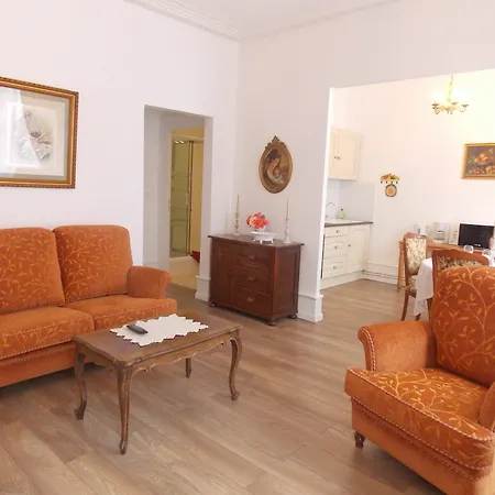 L'ambassadeur - Centre Appartamento