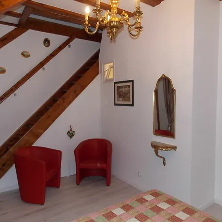 L'ambassadeur - Centre Apartment *