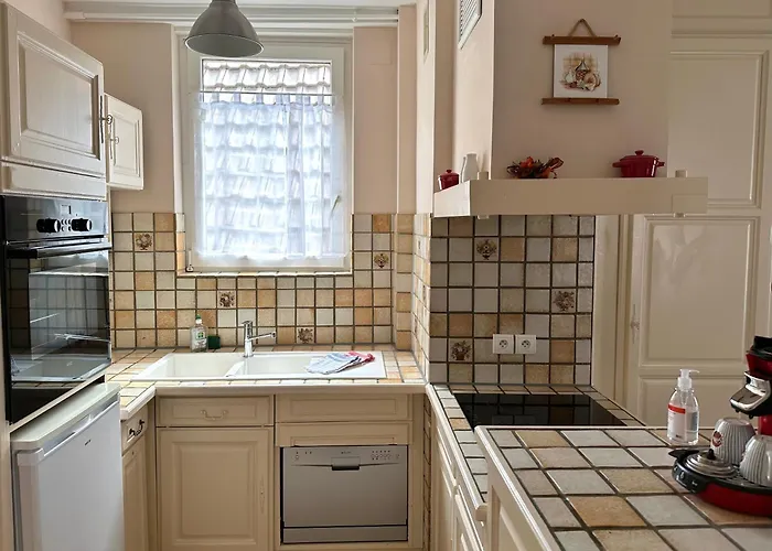 L'ambassadeur - Centre